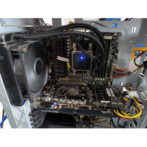 asus_saboteur_990fx_r2_0_1