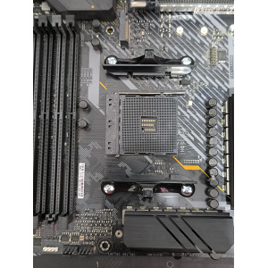 asus_tuf_gaming_x570-plus_4